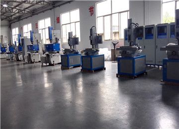 一臺線切割機(jī)器多少錢-加工合格工件-仁光智能