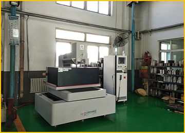 中走絲線切割機床儲絲筒行程怎么調-仁光智能 中走絲線切割機床儲絲筒行程怎么調-仁光智能